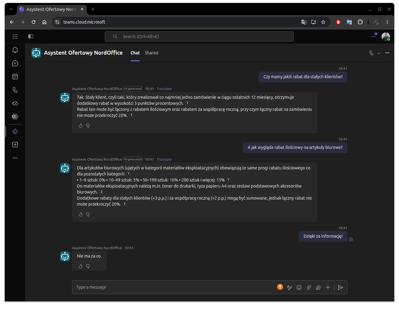 Rozmowa handlowca z asystentem ofertowym w kliencie Microsoft Teams, z pytaniem o rabaty i odpowiedzią generatywną